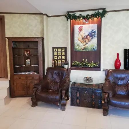 Отель Hotel Plaza Бургас